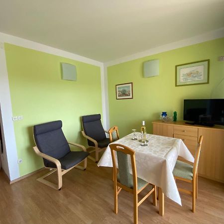 Marija F2 Apartment Кърк Екстериор снимка