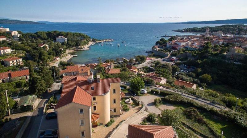 Marija F2 Apartment Кърк Екстериор снимка